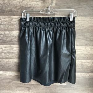H&M Black Short Skirt Sz8